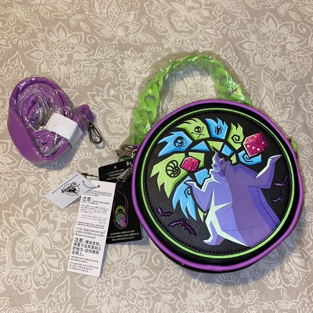 NWT LOUNGEFLY DISNEYPARKS NIGHTMARE BEFORE CHRISTMAS OOGIE BOOGIE PURSE BlACK